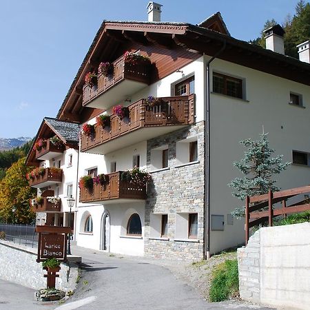 Residence Larice Bianco Камподольчіно Екстер'єр фото